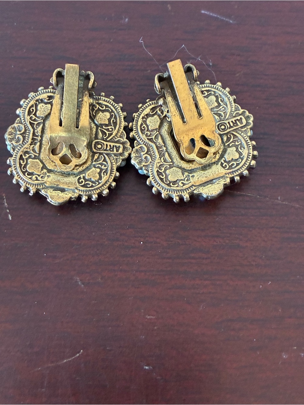 Arthur Pepper Clip on Earrings - Picture 4 of 5